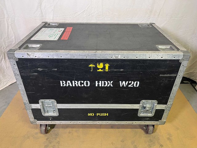 Projector barco hdx-w20 flex - needs service - afbeelding 5 van  7