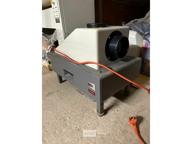 Projector liesegang e8 super - afbeelding 1 van  3