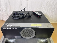 Projector panasonic pt-dz6710e - needs service - afbeelding 1 van  7