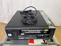 Projector panasonic pt-dz6710e - needs service - afbeelding 2 van  7