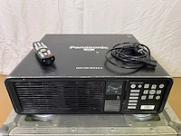 Projector panasonic pt-dz6710e - needs service - afbeelding 3 van  7