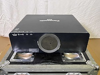 Projector panasonic pt-dz6710e - afbeelding 1 van  3