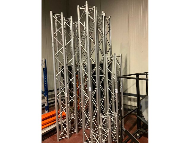 Prolyte h30v300 truss (3x) - afbeelding 1 van  1