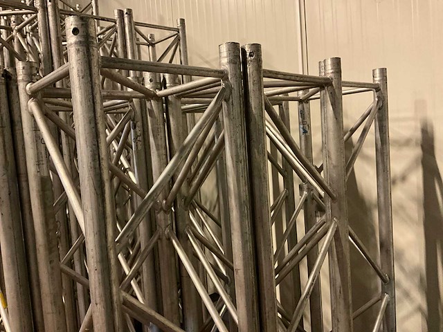 Prolyte h40v 200 truss (3x) - afbeelding 1 van  3