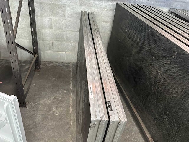 Prolyte stage - 2x1m podium - afbeelding 5 van  5