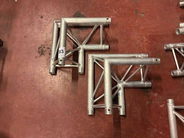 Prolyte x30d c003 truss (2x) - afbeelding 1 van  5