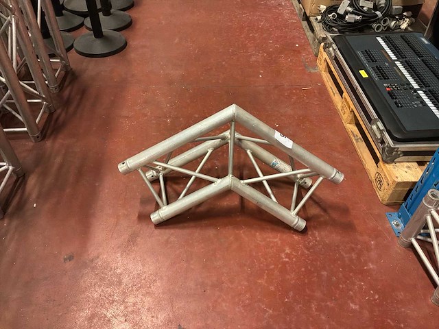 Prolyte x30d c004 truss - afbeelding 1 van  4