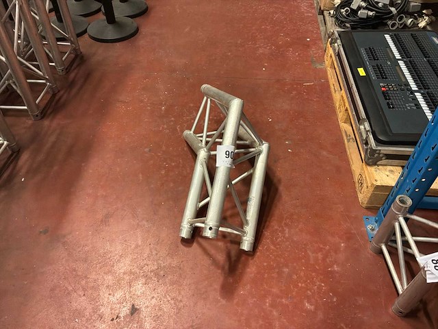 Prolyte x30d c004 truss - afbeelding 2 van  4