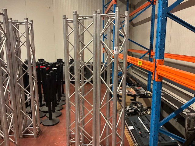 Prolyte x30v 2m truss (3x) - afbeelding 1 van  3