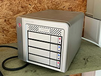 Promise pegasus m4 externe harde schijf - afbeelding 1 van  2