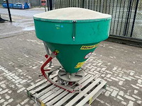 Pronar fd1-m05l kunstmeststrooier - afbeelding 6 van  7