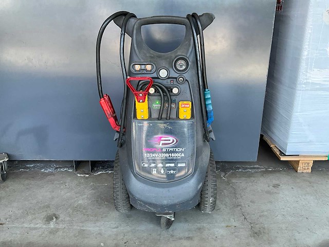 Propulstation booster 12/24v 3200/1600ca - afbeelding 1 van  8