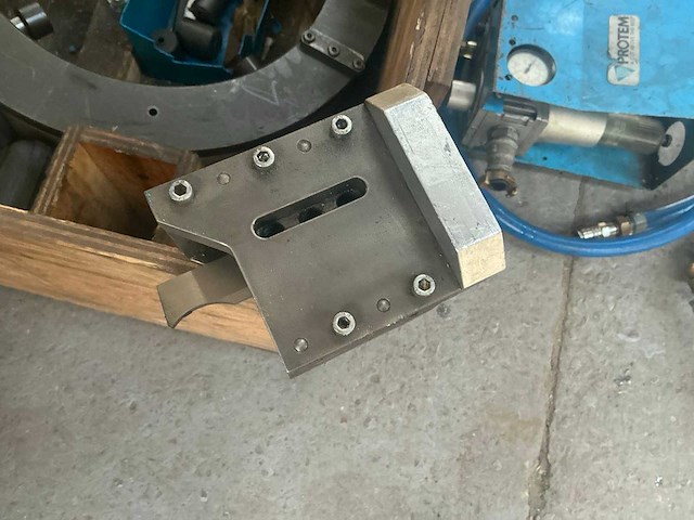 Protem pijp afschuinmachine - afbeelding 10 van  15