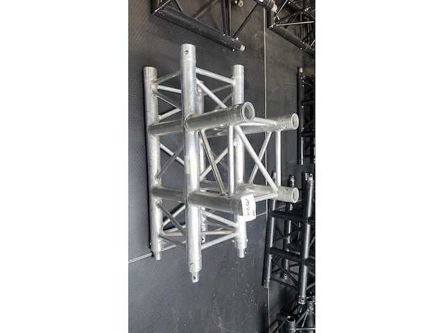 Protruss s31 t-joint 71 x 50 cm sq30 - afbeelding 1 van  1