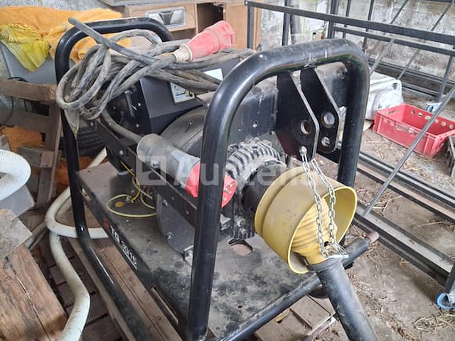 Pto pramac tg 30/15 generatorset - afbeelding 1 van  8