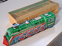 Puf-puf-loco met doos - afbeelding 1 van  2