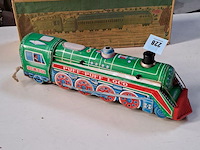 Puf-puf-loco met doos - afbeelding 2 van  2