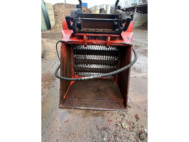 Puin zeefbak graafmachine cw40 ( werkend) - afbeelding 3 van  3