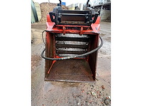 Puin zeefbak graafmachine cw40 ( werkend) - afbeelding 3 van  3
