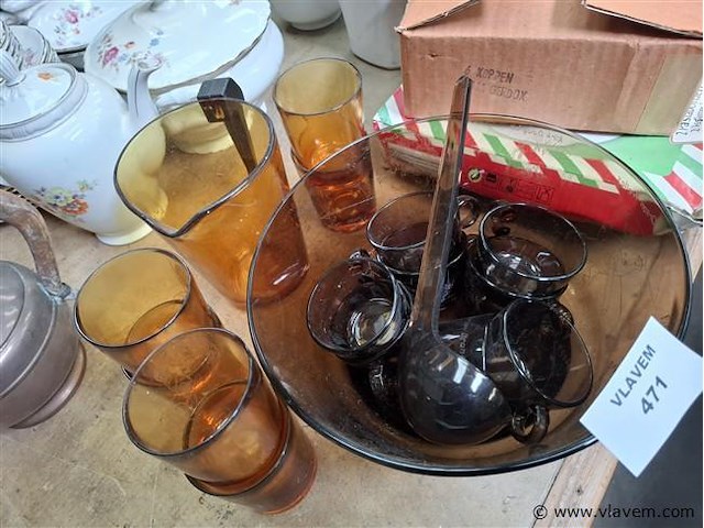 Punchbowl - afbeelding 1 van  1
