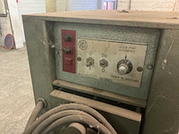 Puntlasmachine - afbeelding 4 van  5