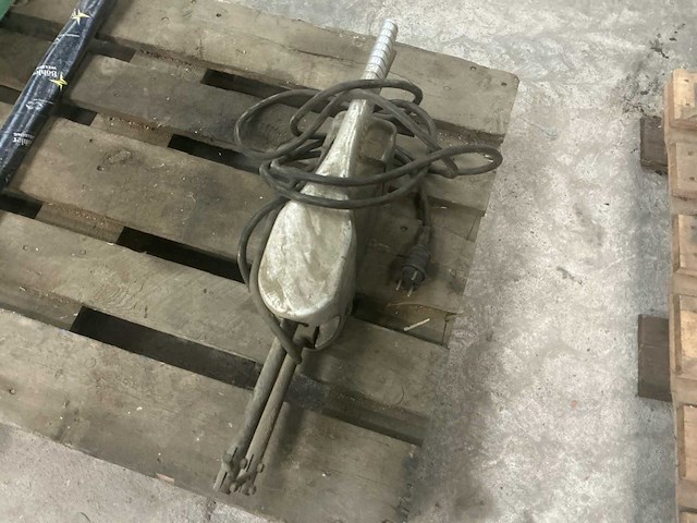 Puntlasmachine - afbeelding 1 van  3