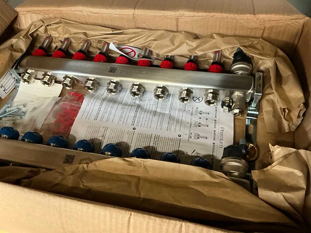 Purmo radson rvs vloerverwarming verdeler (9 circuits) - afbeelding 4 van  5