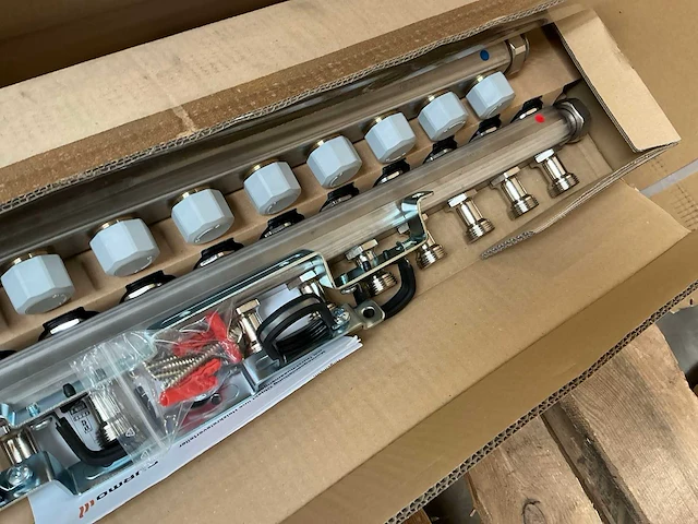 Purmo rvs vloerverwarming verdeler (11 circuits) (2x) - afbeelding 2 van  5