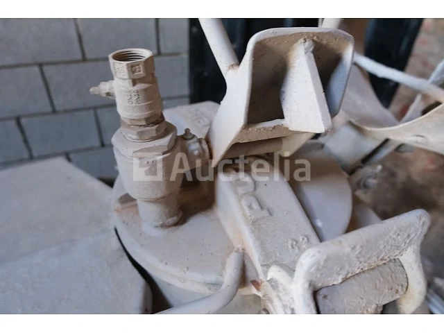 Putzmeister mixokret m3153 clevis pomp (vin:15920101034) - afbeelding 17 van  19
