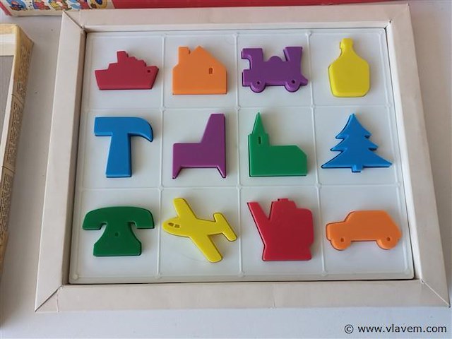 Puzzels. 2 stuks - afbeelding 3 van  5