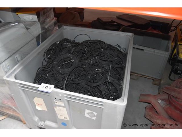 Pvc bak inhoudend diverse optimizers, werking niet gekend - afbeelding 1 van  1