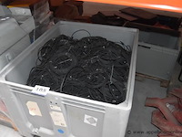 Pvc bak inhoudend diverse optimizers, werking niet gekend - afbeelding 1 van  1