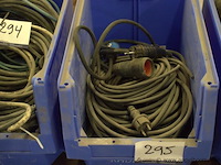 Pvc bak inhoudende elektrakabel - afbeelding 1 van  1
