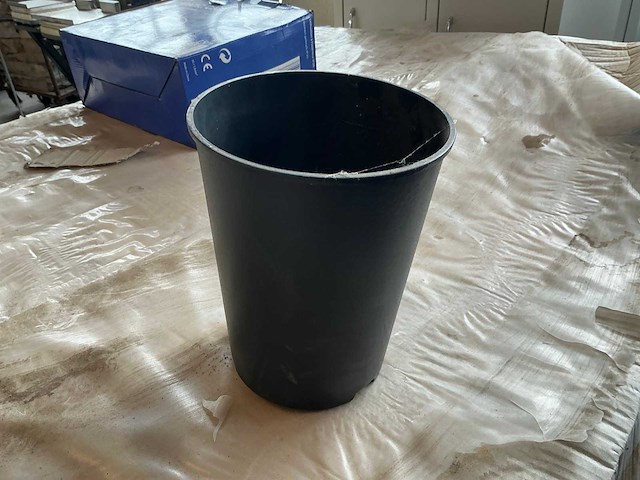 Pvc bloempot (4150x) - afbeelding 1 van  4