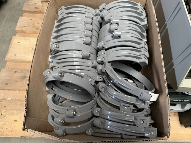 Pvc buis beugels - afbeelding 2 van  6