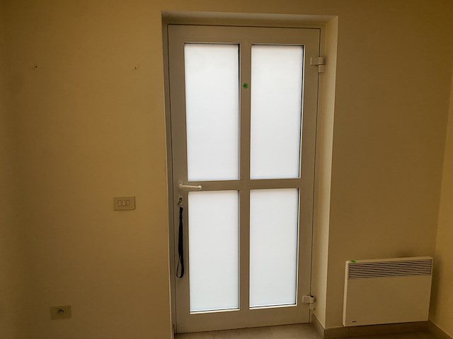 Pvc buitendeur - opendraaiend naar binnen (dubbel glas) - afbeelding 3 van  3