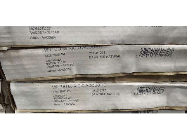 Pvc click geïntegreerd ondervloer 107m² - afbeelding 5 van  5