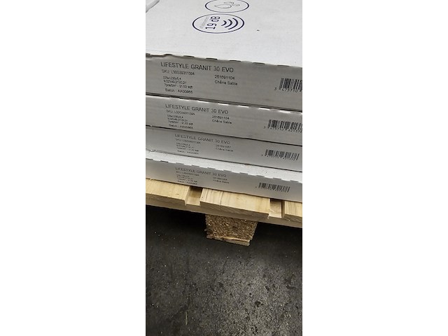 Pvc click geïntegreerd ondervloer 22m² - afbeelding 5 van  5