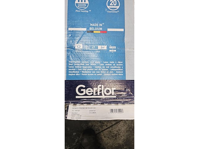 Pvc click geïntegreerd ondervloer 26m² - afbeelding 5 van  6