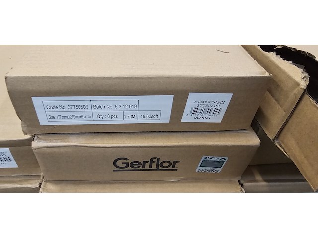 Pvc click geïntegreerd ondervloer 27m² - afbeelding 5 van  5