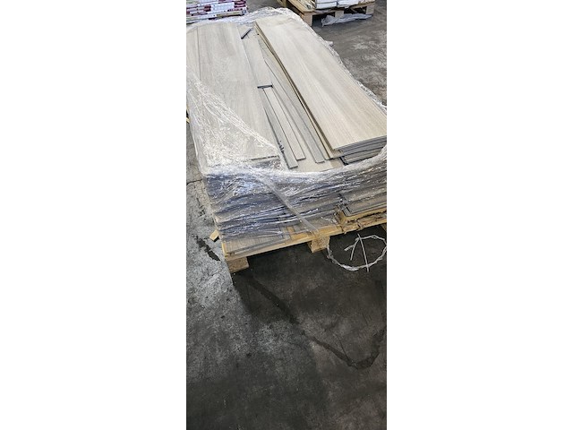 Pvc click geïntegreerd ondervloer 30m² - afbeelding 5 van  8