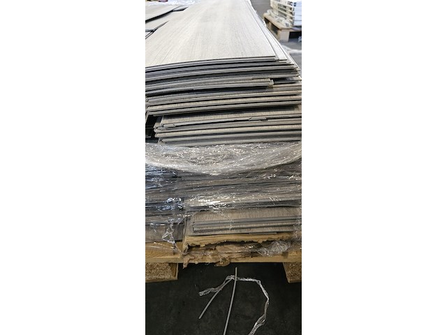 Pvc click geïntegreerd ondervloer 30m² - afbeelding 7 van  8