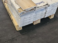 Pvc click geïntegreerd ondervloer 34m² - afbeelding 4 van  5