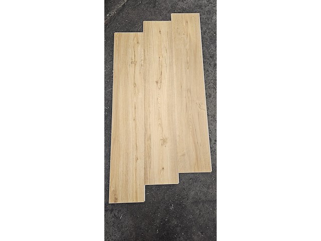 Pvc click geïntegreerd ondervloer 70m² - afbeelding 1 van  5