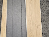 Pvc click geïntegreerd ondervloer 70m² - afbeelding 3 van  5