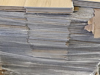 Pvc click geïntegreerd ondervloer 70m² - afbeelding 4 van  5