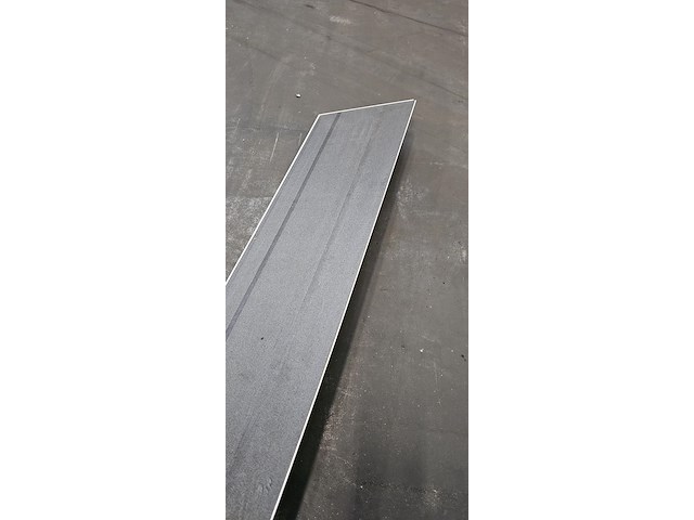 Pvc click geïntegreerd ondervloer 78m² - afbeelding 3 van  5