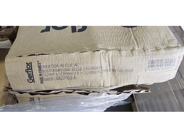 Pvc click geïntegreerd ondervloer 88m² - afbeelding 5 van  6