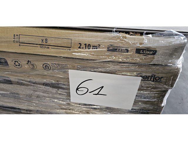 Pvc click geïntegreerd ondervloer 88m² - afbeelding 6 van  6