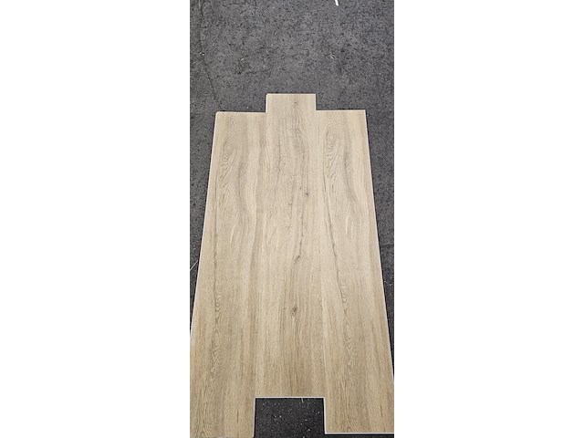 Pvc click geïntegreerd ondervloer 94m² - afbeelding 1 van  7
